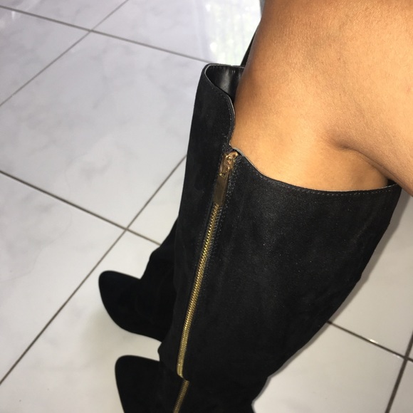 Black wedge boots - Picture 2 of 4